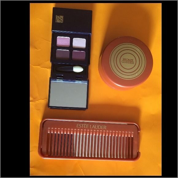 Estee Lauder Accessories - Estée Lauder bronzer and makeup